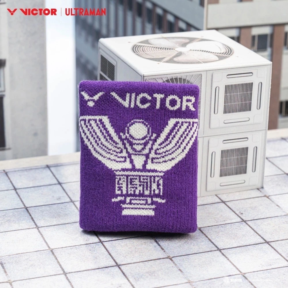 VICTOR x ULTRAMAN ผ้ารัดข้อมือกีฬาแบดมินตัน รุ่น SP506UTM รูปที่ 1